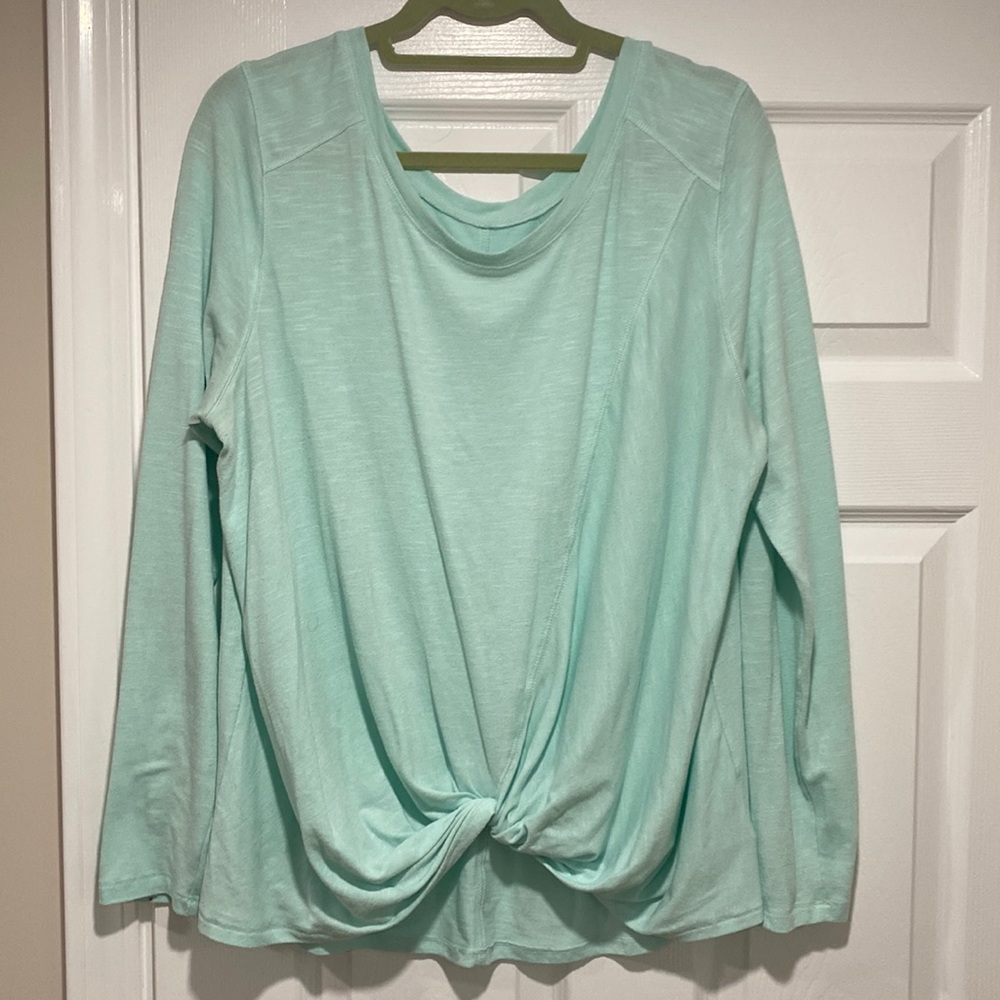Zella Twist Front Top, size XL